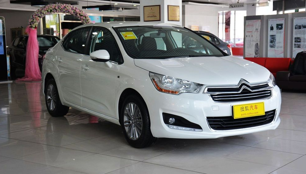 PavCarPaint Dongfeng Citroen KWE White Pearl Finished car paint