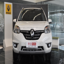 QXA Renault Corey White Pearl