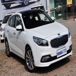 Dongfeng Yueda Kia SWP White Pearl