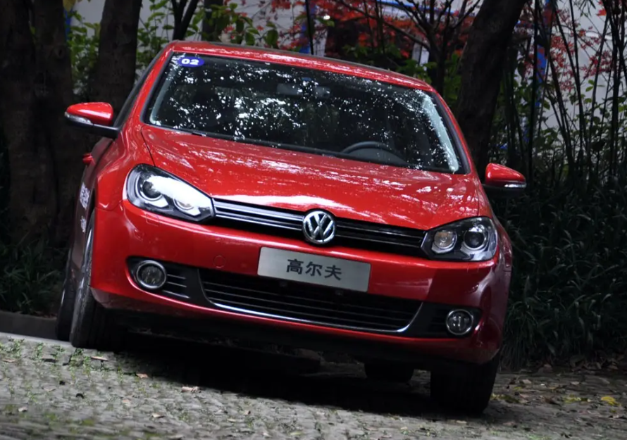Auto FAW-Volkswagen LA3S Emma Red Finished Car Paint