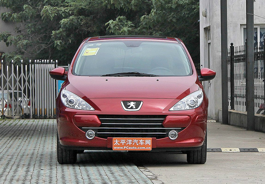 PavCarPaint Dongfeng Peugeot EKQ New Bordeaux Red Finished Car Paint