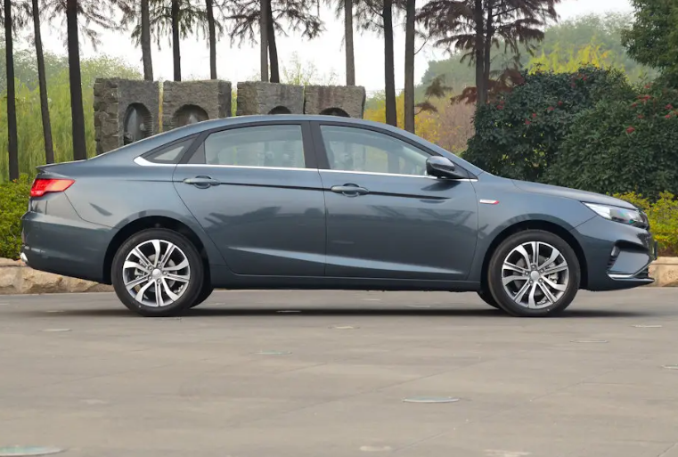 Auspicious E16 Titanium gray Finished Car Paint